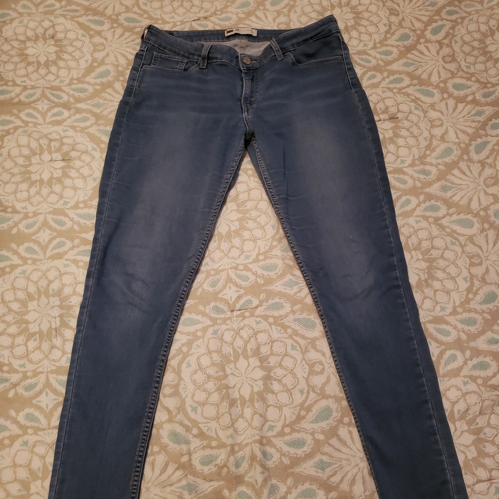 Levi's